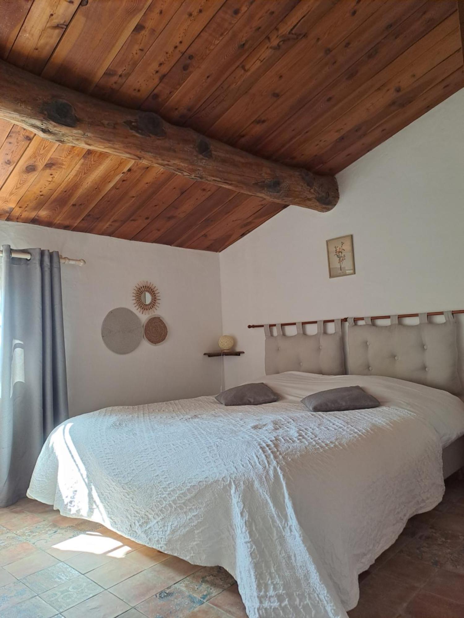 Les Roses Tremieres Bed and Breakfast Bargème Εξωτερικό φωτογραφία